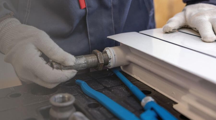 Local water heater installation in El Paso, AR